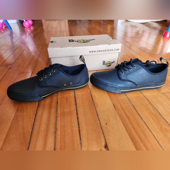 Dr. MARTENS Original unisex new shoes - Picture 4 of 9